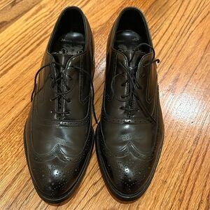 Johnston & Murphy Handmade Aristocraft black 8.5 oxford dress shoes.